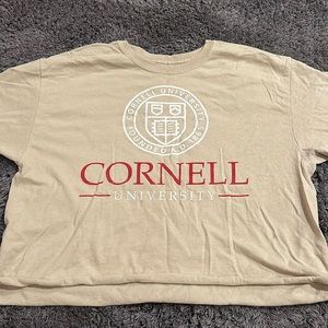 women’s cropped graphic tee